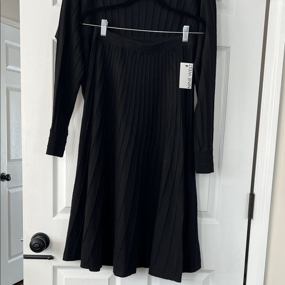 Nine West Black Knit Matching Top and Skirt Set NWT - Picture 7 of 11